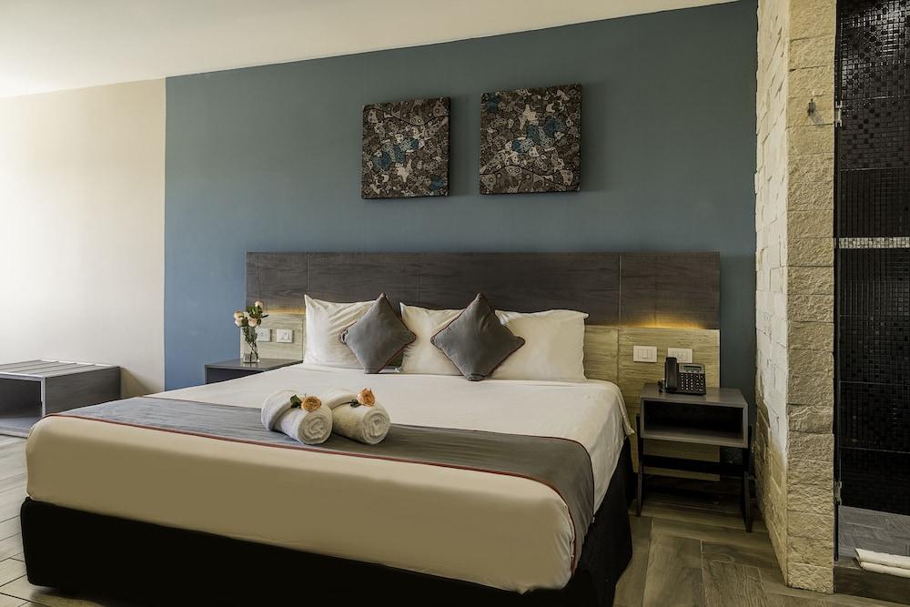 Bfh Attraction Deluxe Hotel Playa del Carmen Eksteriør billede