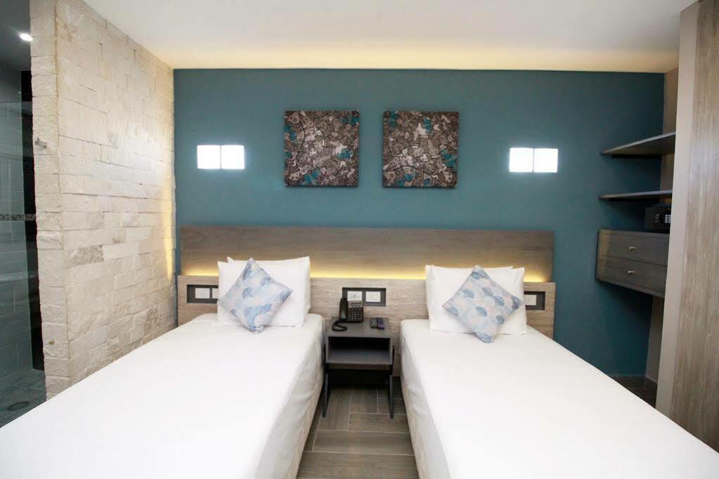 Bfh Attraction Deluxe Hotel Playa del Carmen Eksteriør billede