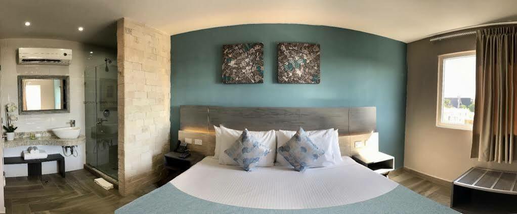Bfh Attraction Deluxe Hotel Playa del Carmen Eksteriør billede